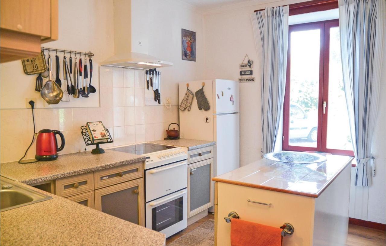 Beautiful Home In Montaudin With Wifi Bagian luar foto