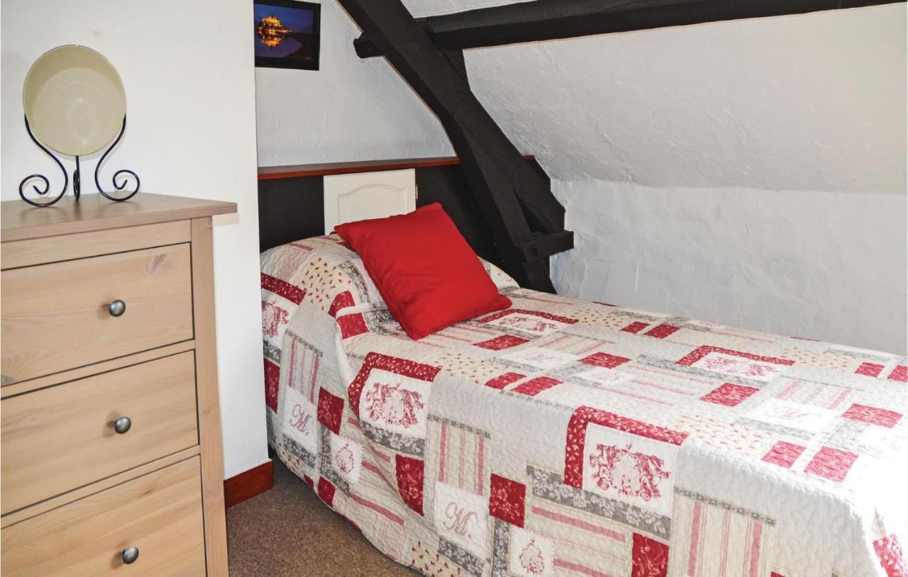 Beautiful Home In Montaudin With Wifi Bagian luar foto
